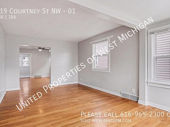 3rd image of 919 Courtney St NW #1