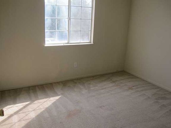 5th image of 5217 Gatwick Ct