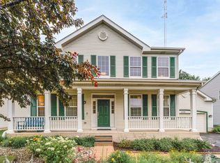 4501 W Westchester Ln, Libertyville, IL 60048