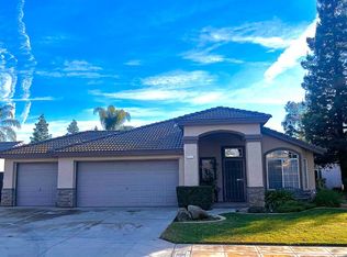 5559 W Chennault Ave, Fresno, CA 93722