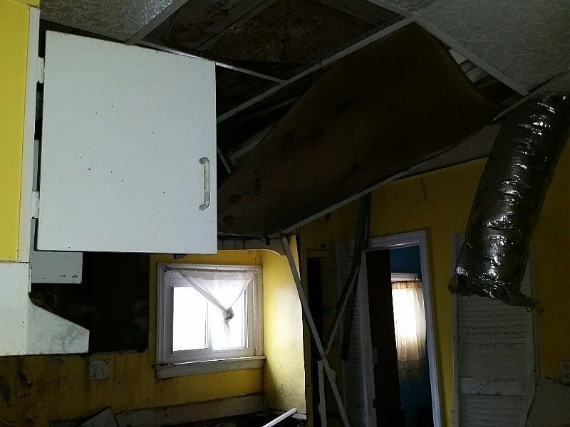 2nd image of 10-12 Houston St
