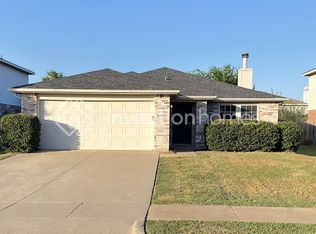2940 Marco Dr, Grand Prairie, TX 75052