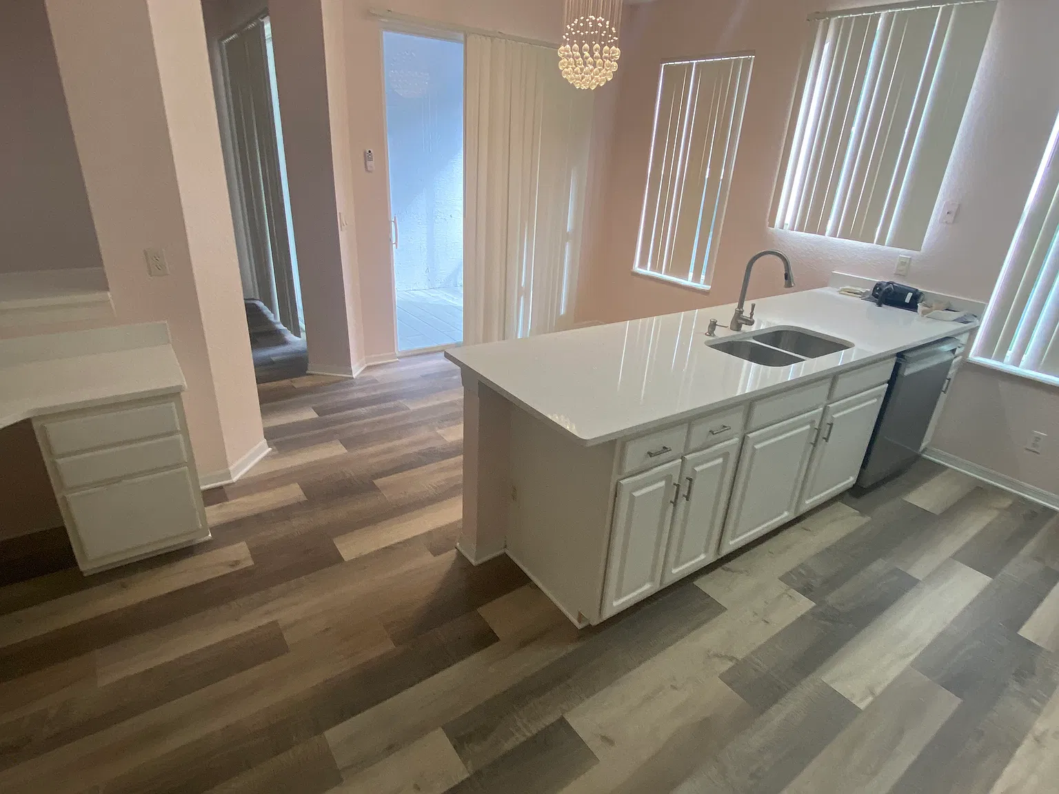 2 bed, 2.5 bath, 1380 sqft, $2,400 — Photo 4