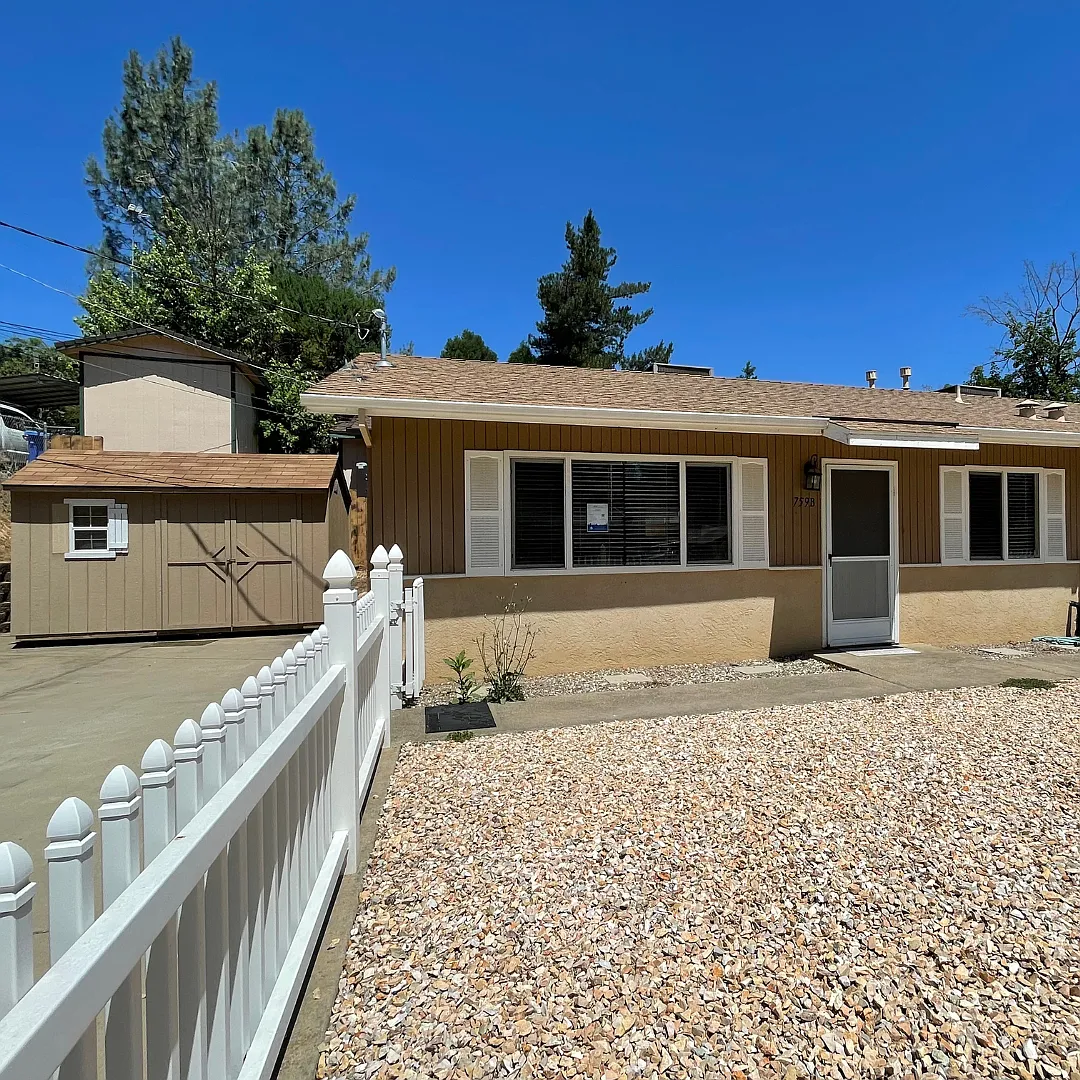 2 bed, 700 sqft, $1,550 — Photo 1