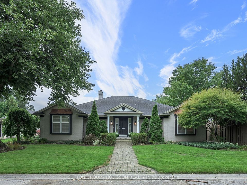 1st image of 19 Tallwood Cir