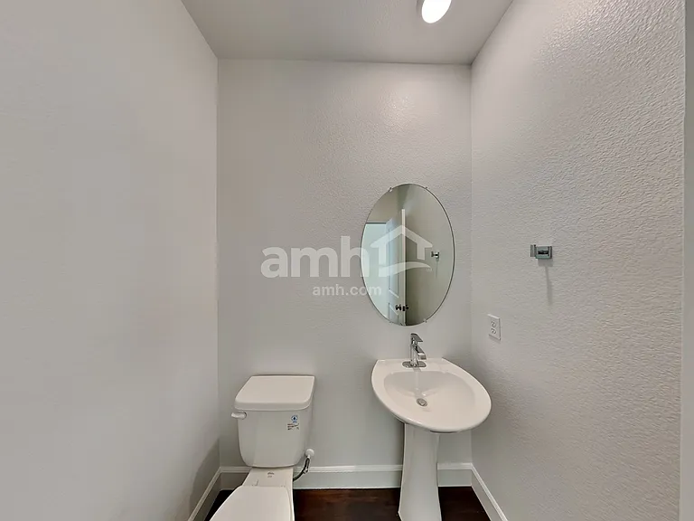 567 Lotus Land Ave — Photo 8