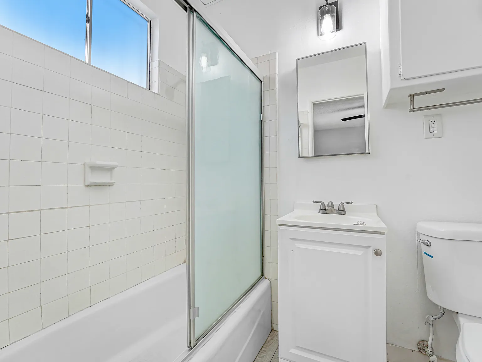 1 bed, 650 sqft, $1,795 — Photo 2