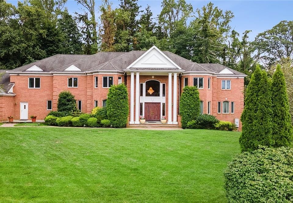 1st image of 3 Vandalay Court