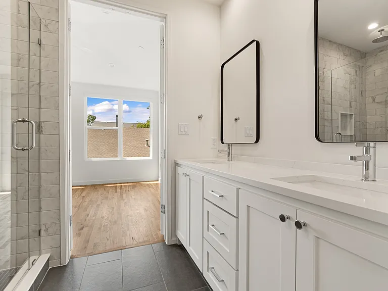 6319 Richmond Ave — Photo 20