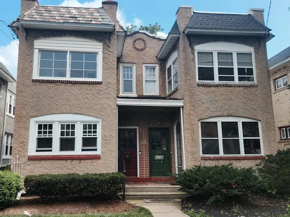 208 W Wayne Ave, Wayne, PA 19087