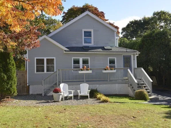 18 Onset St, Worcester, MA 01604