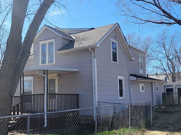 2nd image of 804 E South St #C