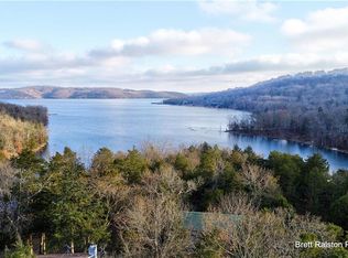 21253 Maple Dr, Garfield, AR 72732