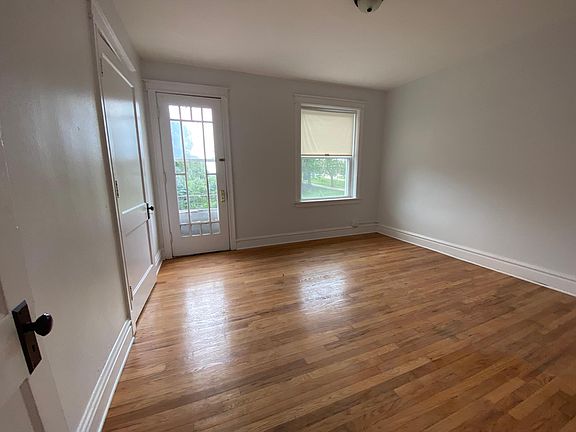 3rd image of 5021 S Broadway #A
