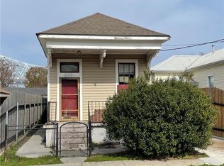 609 Rupp St, Gretna, LA 70053