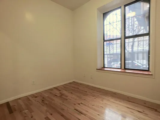 Rented by Sovereign Associates | media 29