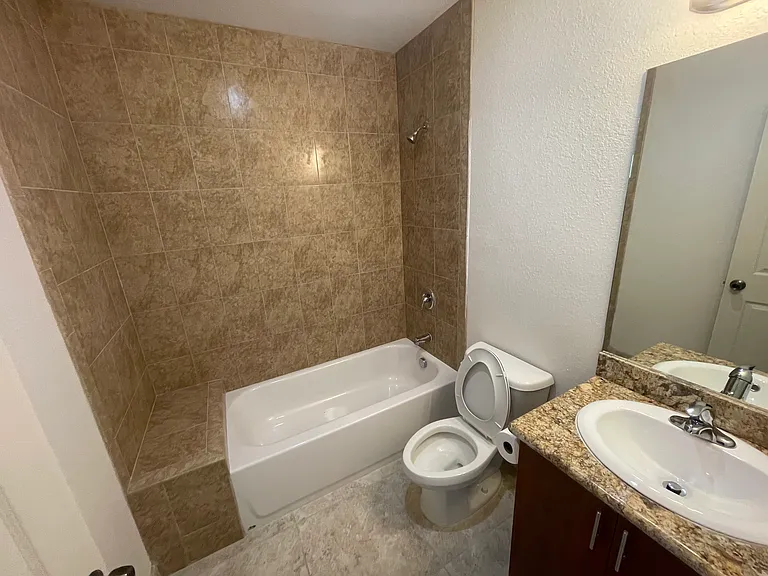 21465 SW 112th Ave #202 — Photo 5