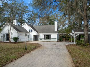 11 Wildwood Ln, Beaufort, SC 29907