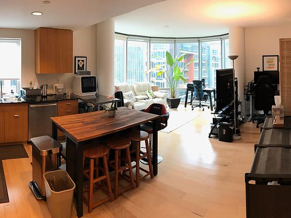 5th image of 333 1st St Unit N504