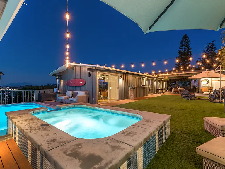 8141 Vista Dr — Photo 2