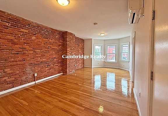 5th image of 164 Broadway #2T
