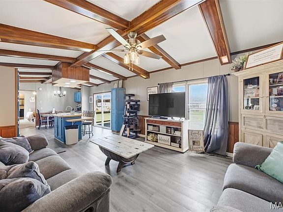 4th image of 10076 Oakside Rd