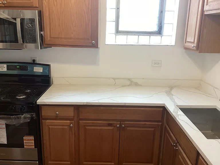 1645 N McVicker Ave #2 — Photo 3