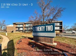 118 W 63rd St #D, Kansas City, MO 64113