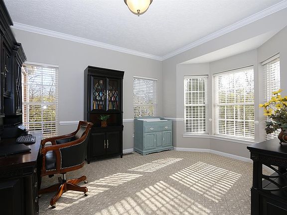 5th image of 6214 Creekside Way