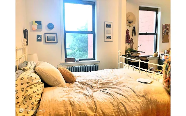 Rented by Douglas Elliman | media 20