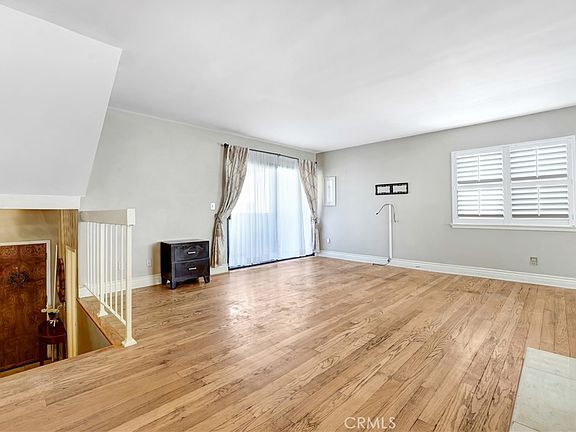 4th image of 5514 Las Virgenes Rd