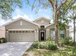 422 Kings Path Dr, Seffner, FL 33584