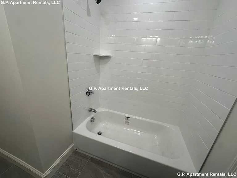 605 Broadway #202 — Photo 8