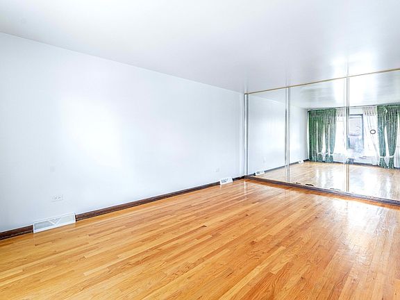 4th image of 6102 W 64th St