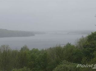 430 Houlton Rd, Island Falls, ME 04747