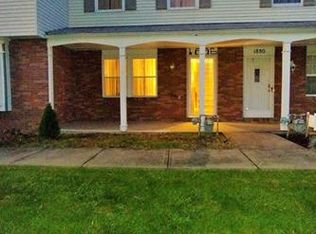 1886 Kirkby Dr, South Park, PA 15129