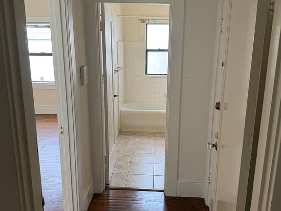 2nd image of 1907 Center St #11