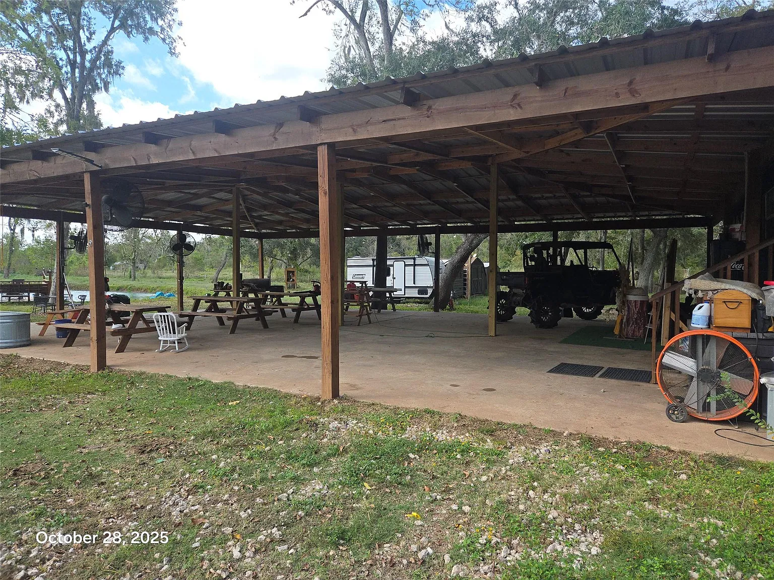 1 bed, 1.0 bath, 1000 sqft, $2,500 — Photo 3