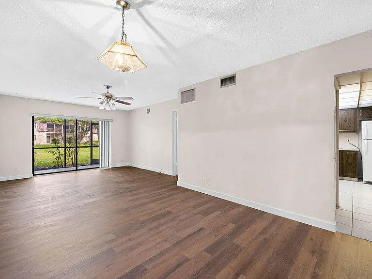 3101 Oakland Shores Dr #H108 — Photo 14