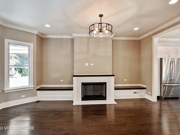 4th image of 1445 W Highland Ave