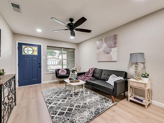 2nd image of 802 Caladium Dr