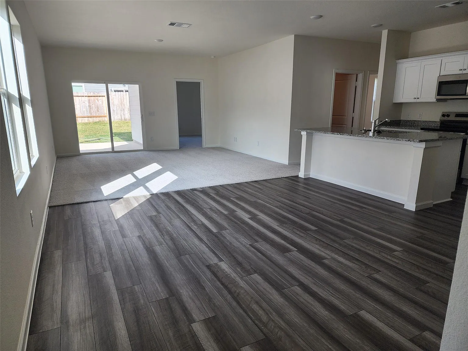 3 bed, 2.0 bath, 1536 sqft, $1,950 — Photo 4