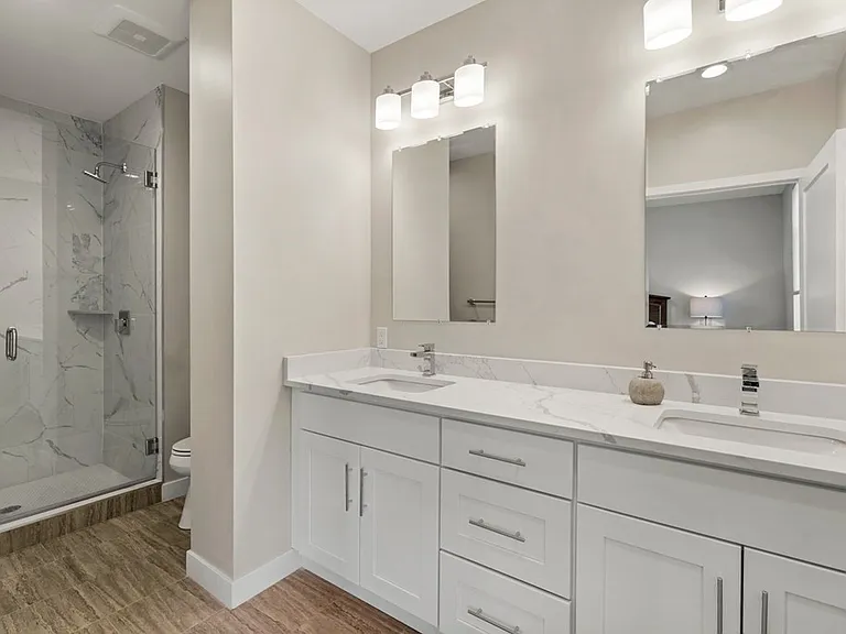 642 Main St #301 — Photo 12
