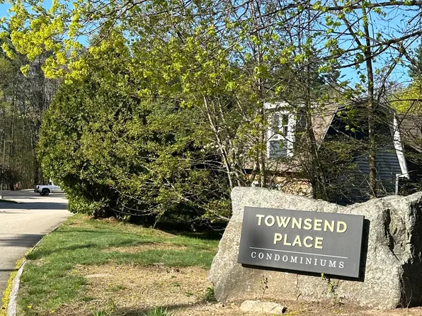 36 Townsend Dr, Dover, NH 03820