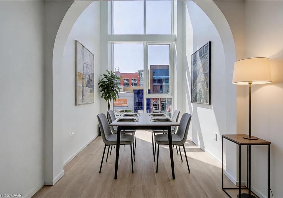 1st image of 26 King St E