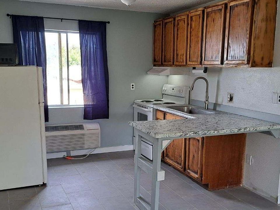 2nd image of 7219 N 35th Ave #7