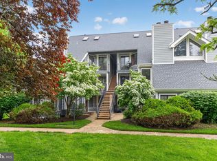 6009 Mersey Oaks Way #E, Alexandria, VA 22315