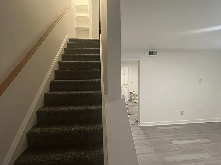 19-25 Channing Pl #21 — Photo 1