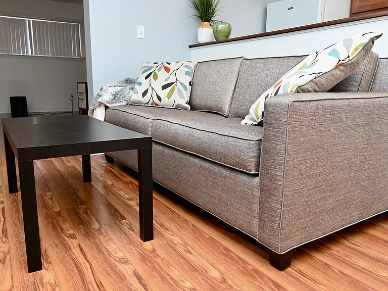 Woodworth Park Apartment — Photo 9