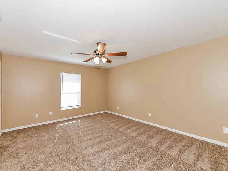 4643 Mermell Cir — Photo 8